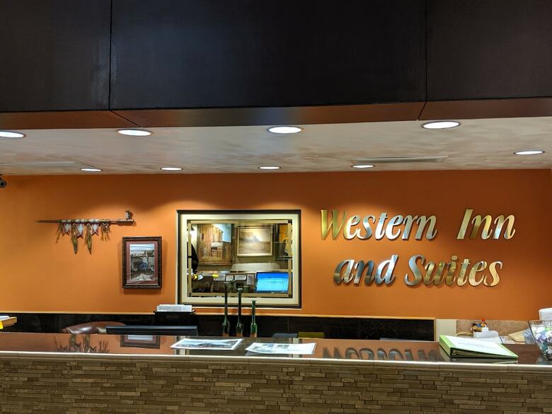 Hotel Western Inn And Suites