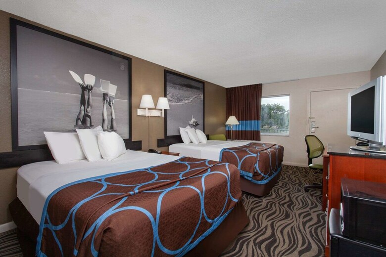 Motel Super 8 By Wyndham Kissimmee
