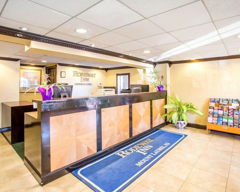 Hotel Rodeway Inn Mount Laurel Hwy 73