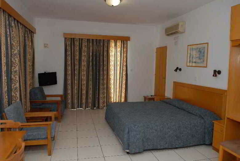 Maistrali Hotel Apartments & Bungalows