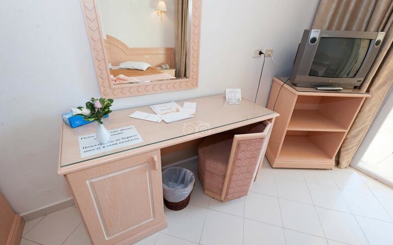 Abou Sofiane Hotel Families And Couples