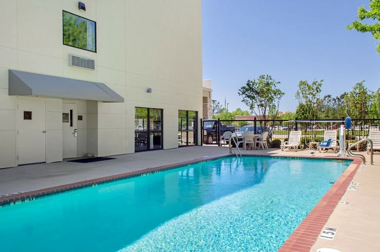 Hotel Comfort Inn & Suites Covington - Mandeville