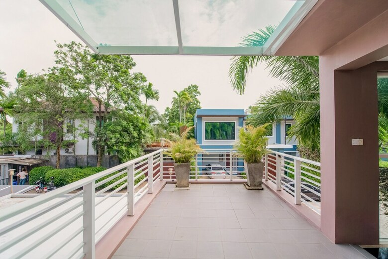 Hotel Oyo 301 Sivana Place