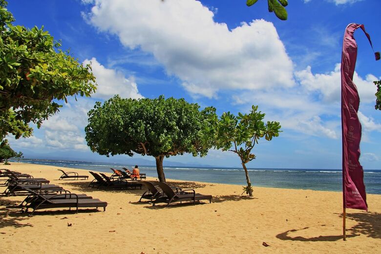Hotel Inna Grand Bali Beach
