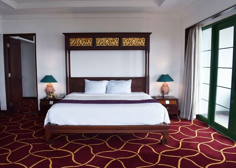 Hotel Inna Grand Bali Beach