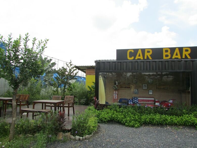 Hotel The Park Drive-thru Check-in Resort