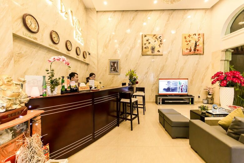 Hotel Suite de Ville Da Nang Beach