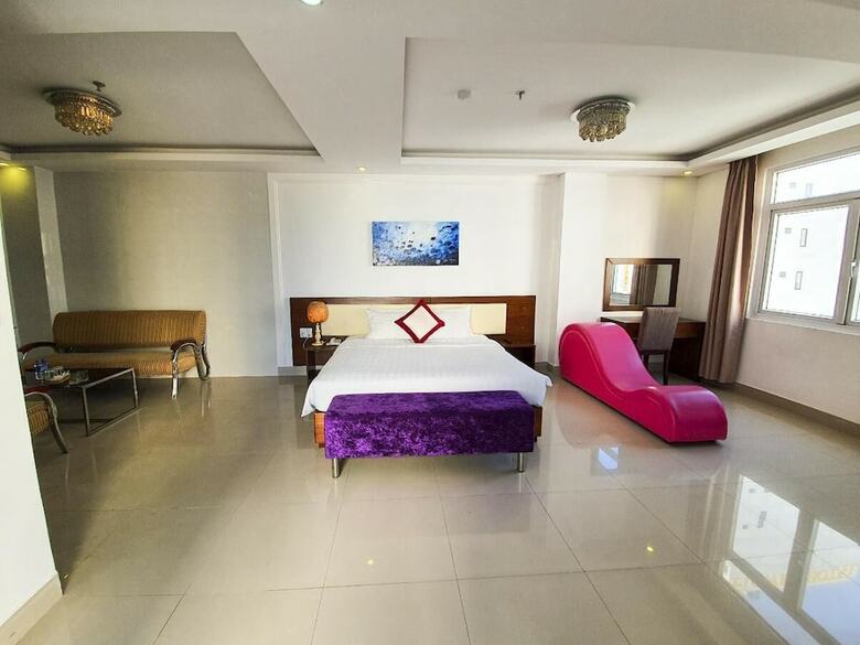 Hotel Suite de Ville Da Nang Beach
