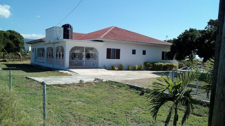 Hotel Treasure Bay Guesthouse