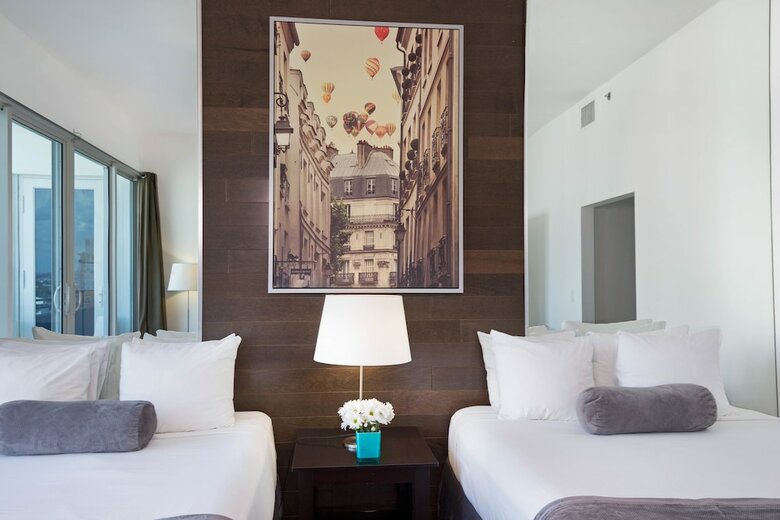 Aparthotel New Point Miami Beach Apartments
