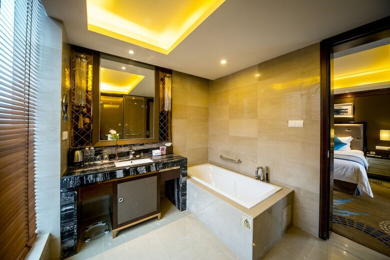 Chengdu Rising Butterfly Hotel