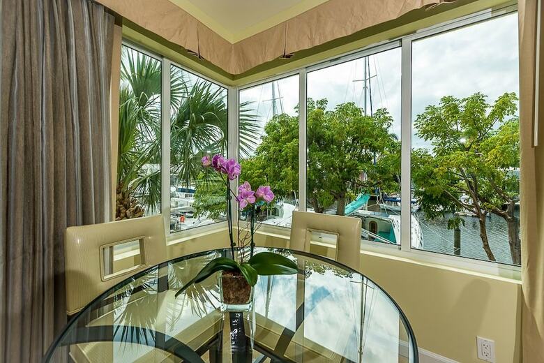 Aparthotel The Villas Las Olas Hotel'apart