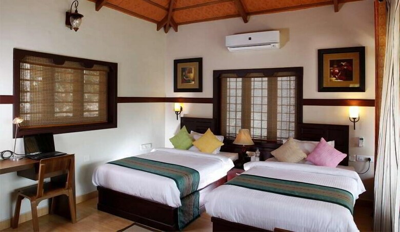 Hotel The Wave Water Front Luxury Resort & Spa