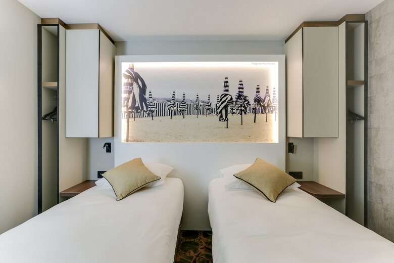 Brit Hotel Caen Nord - M�morial