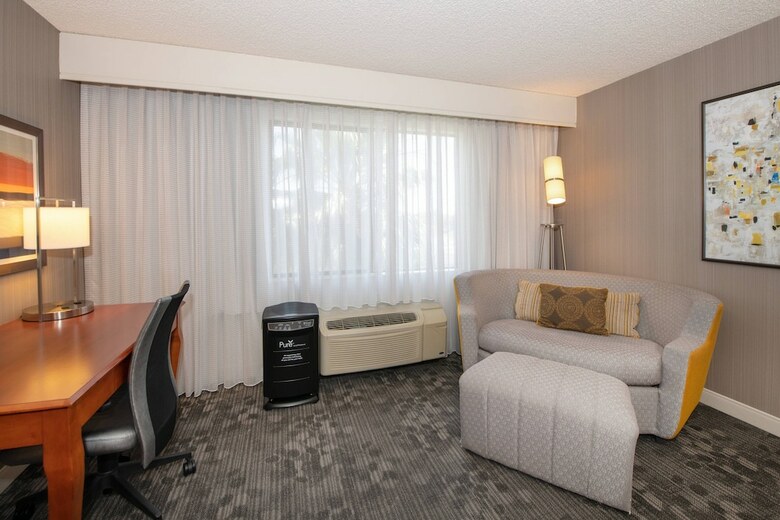 Hotel Courtyard By Marriott Newark Silicon Valley