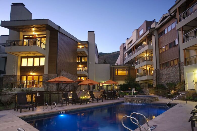 Lodge At Lionshead