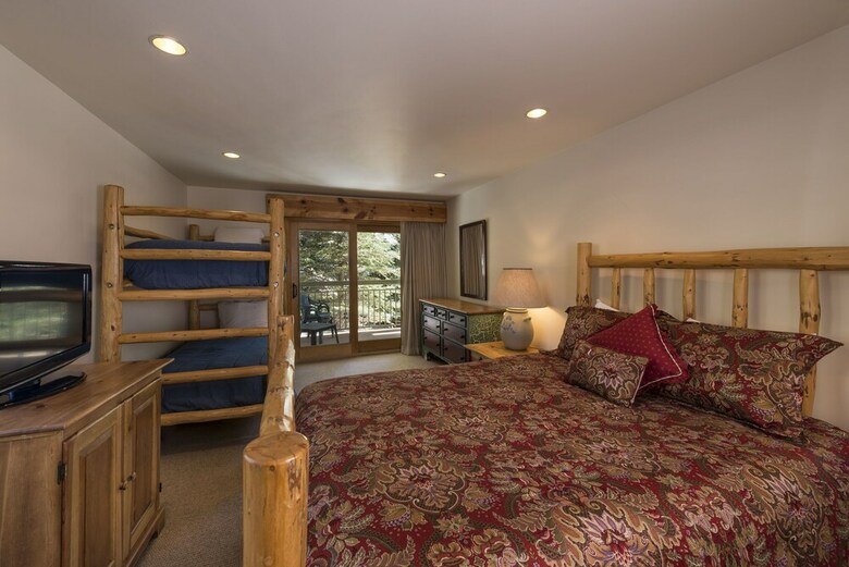 Lodge At Lionshead