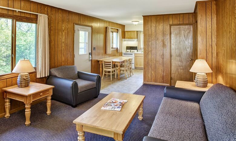 Hotel Deer Creek Lodge & Conference Center