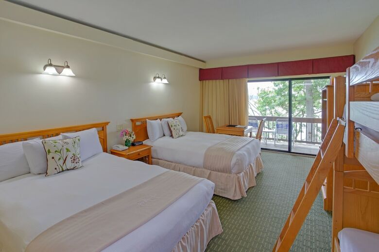 Hotel Deer Creek Lodge & Conference Center