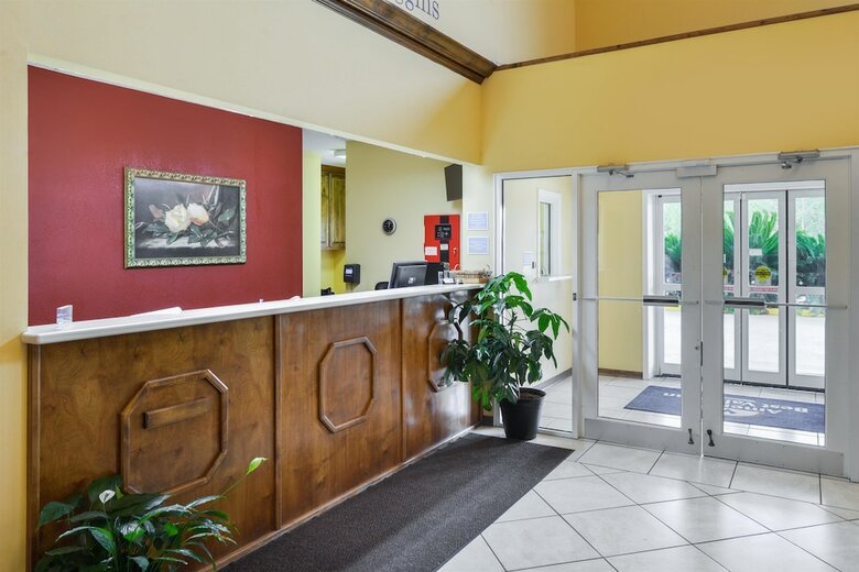 Hotel Americas Best Value Inn Wiggins