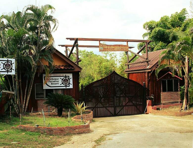 Apartamento Kaengkrachan Boathouse Paradise Resort