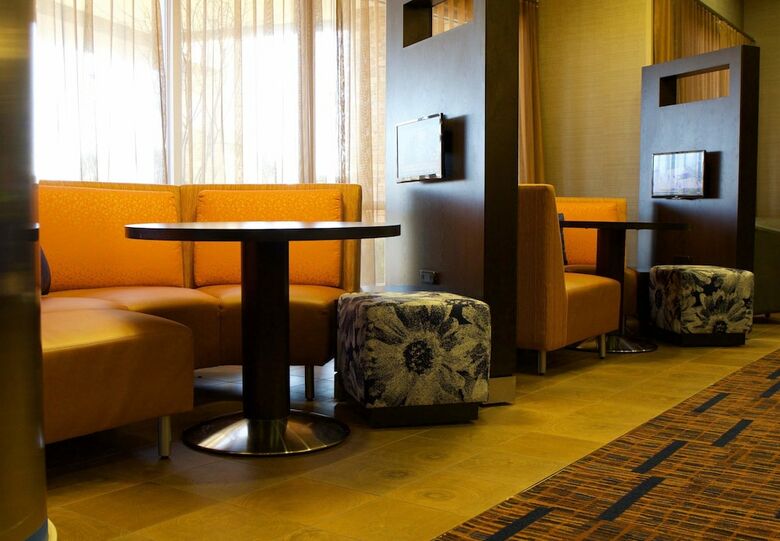 Hotel Courtyard By Marriott Asheville Airport