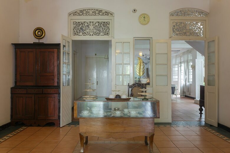 Royce Boutique Hotel