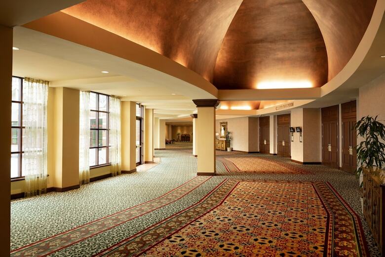 Renaissance Tulsa Hotel & Convention Center
