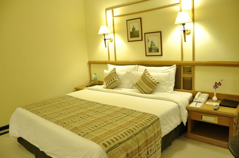 Aditya Park-a Sarovar Portico Hotel