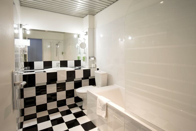 Hotel H�tel Raymond 4 Toulouse
