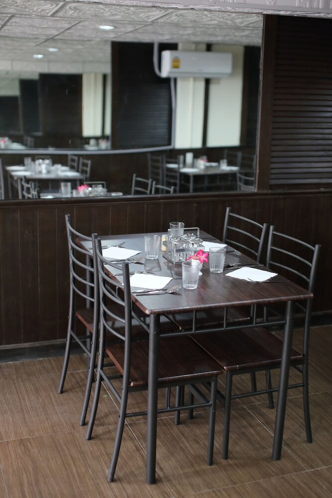 Sukhumvit 20 Hotel