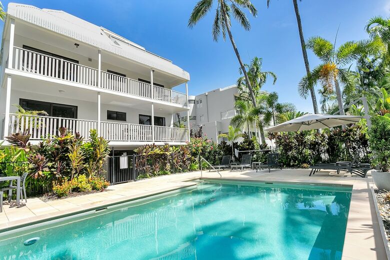 Seascape Holiday-tropical Reef Apartment