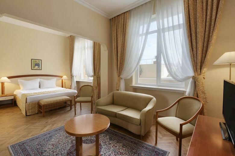 Hotel Ramada By Wyndham Plovdiv Trimontium