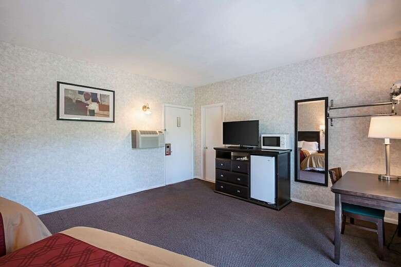 Motel Econo Lodge Lee - Great Barrington