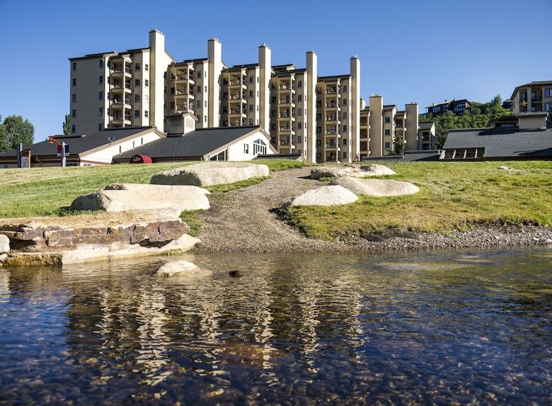 Torian Plum Condominiums By Steamboat Resorts