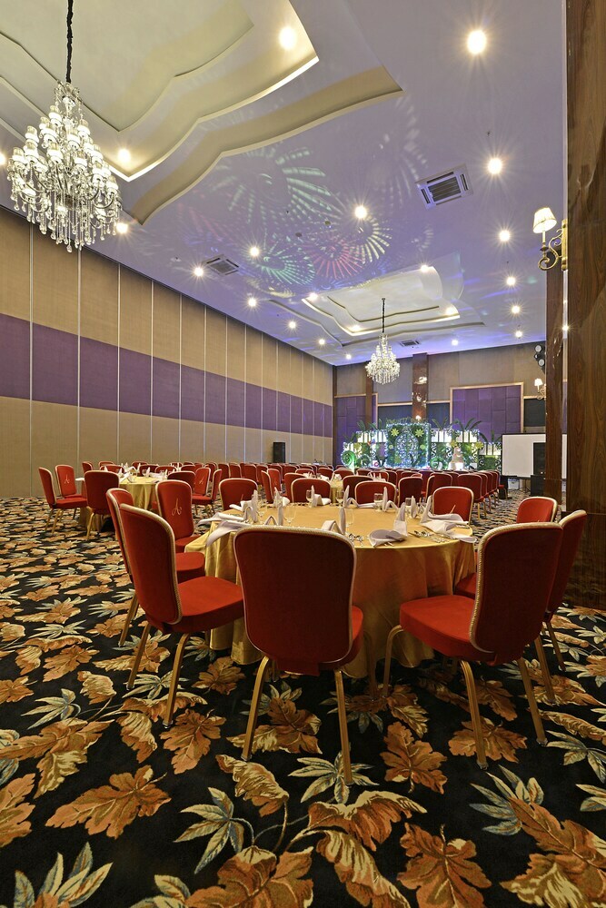 Hotel Amaroossa Grande Bekasi