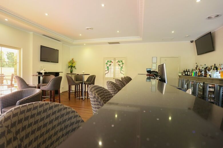 Motel Best Western Plus Hovell Tree Inn