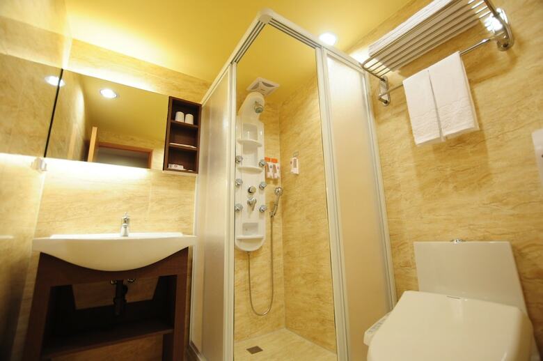 Kindness Hotel - Tainan Chihkan Tower
