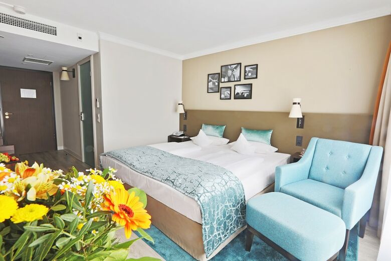 Court Hotel