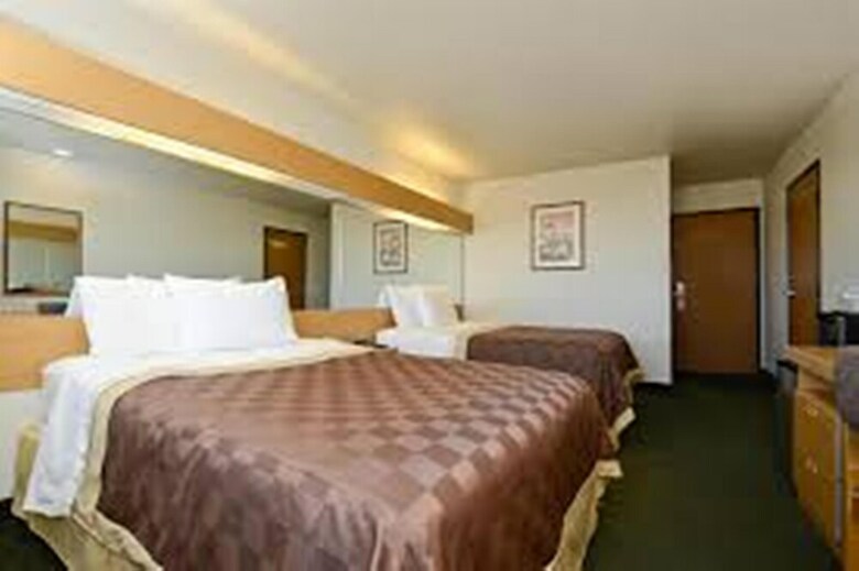 Hotel Americas Best Value Inn & Suites Ada