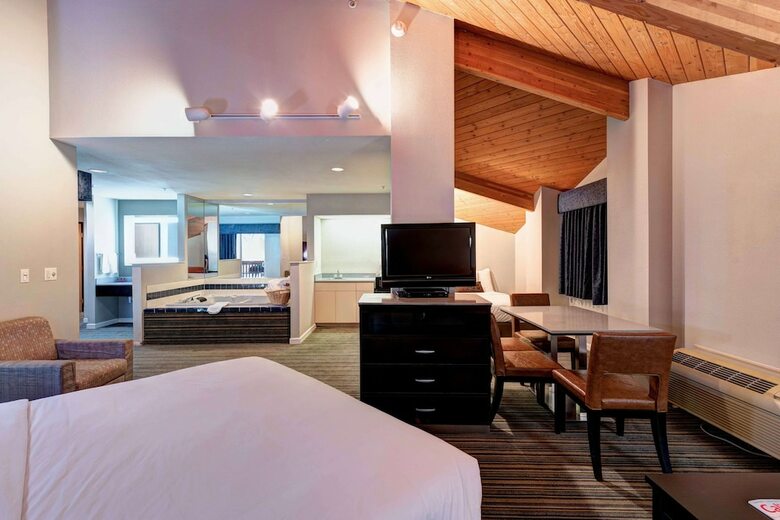 Surestay Plus Hotel By Best Western Redding