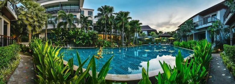 Hotel Coco Retreat Phuket Resort & Spa