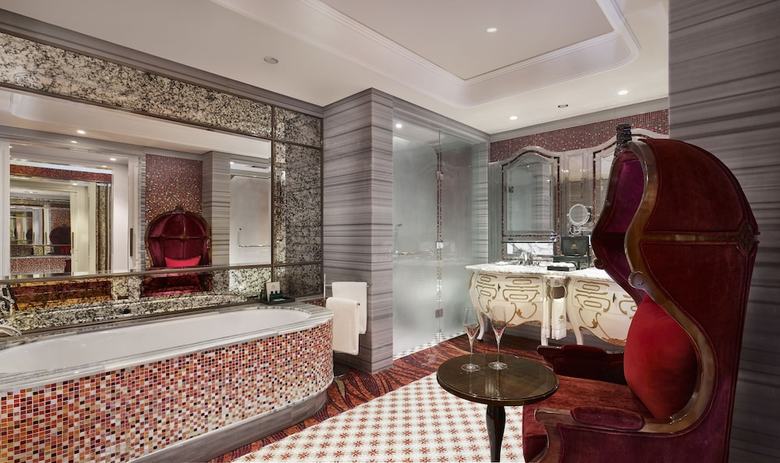 Hotel The Reverie Saigon