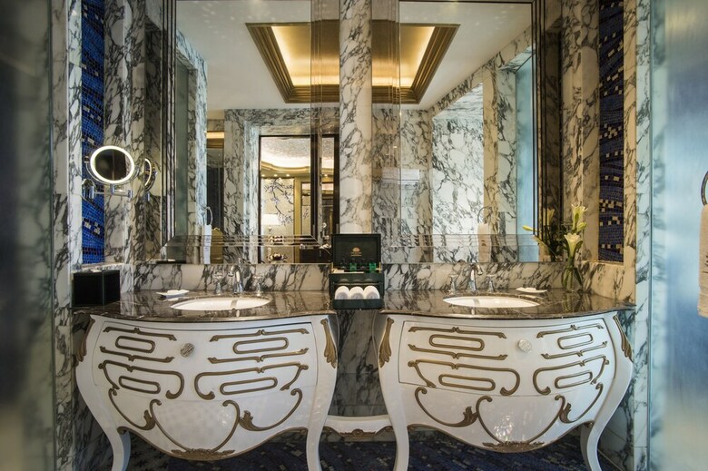 Hotel The Reverie Saigon
