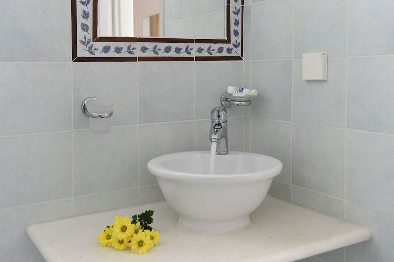 Hotel Kanale's Rooms And Suites
