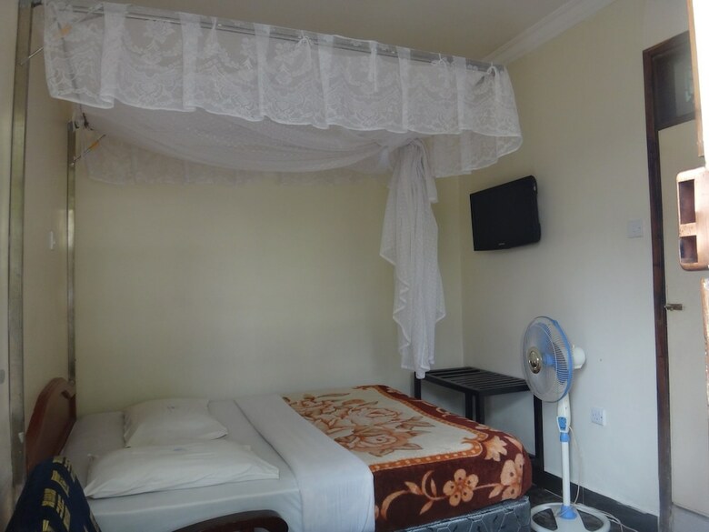 Midway Hotel