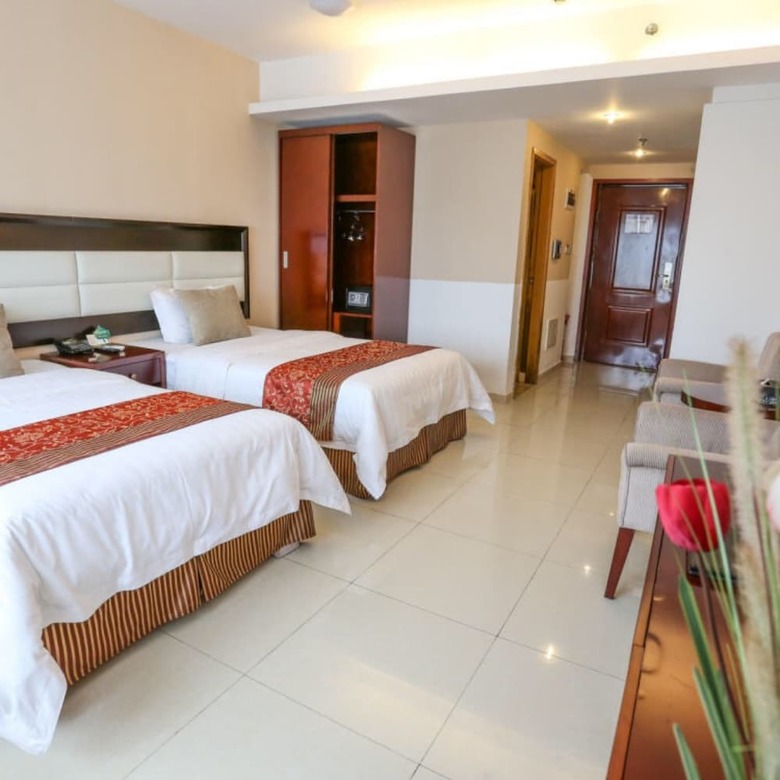 Aohua International Apartment Hotel