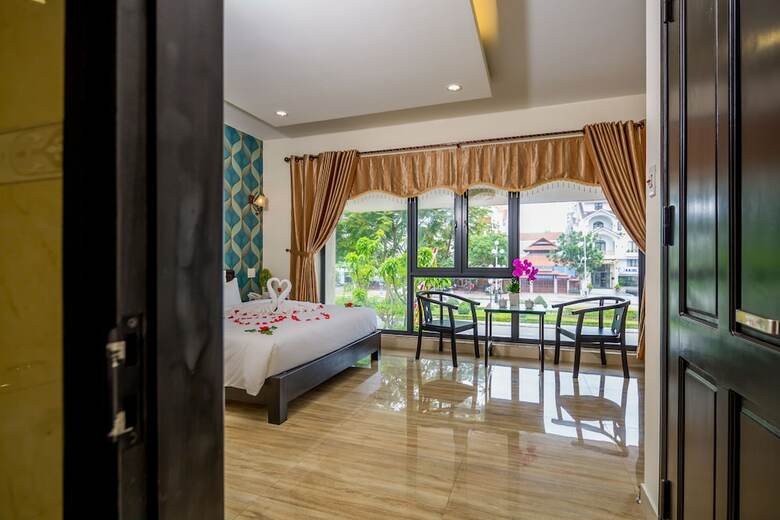 Hotel La Maison Da Nang Beach