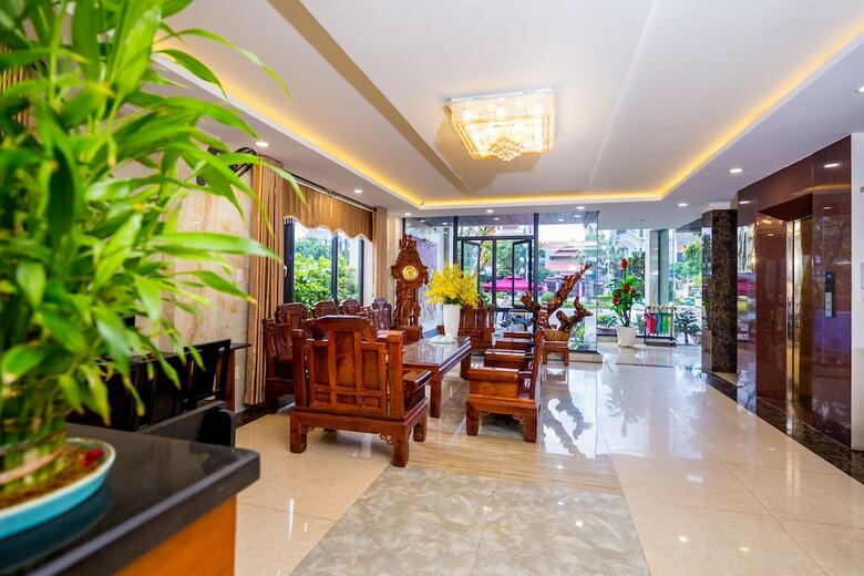 Hotel La Maison Da Nang Beach