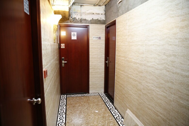 Sandhu Hotel
